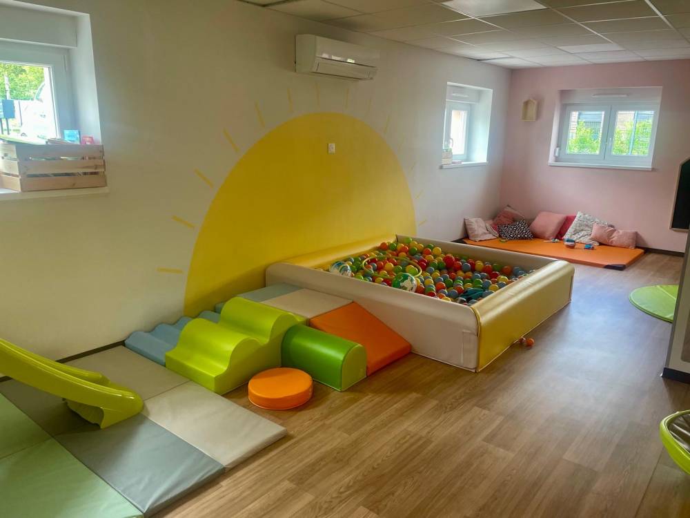 f33b3335-16ff-4544-95f0-6dc7a6378103